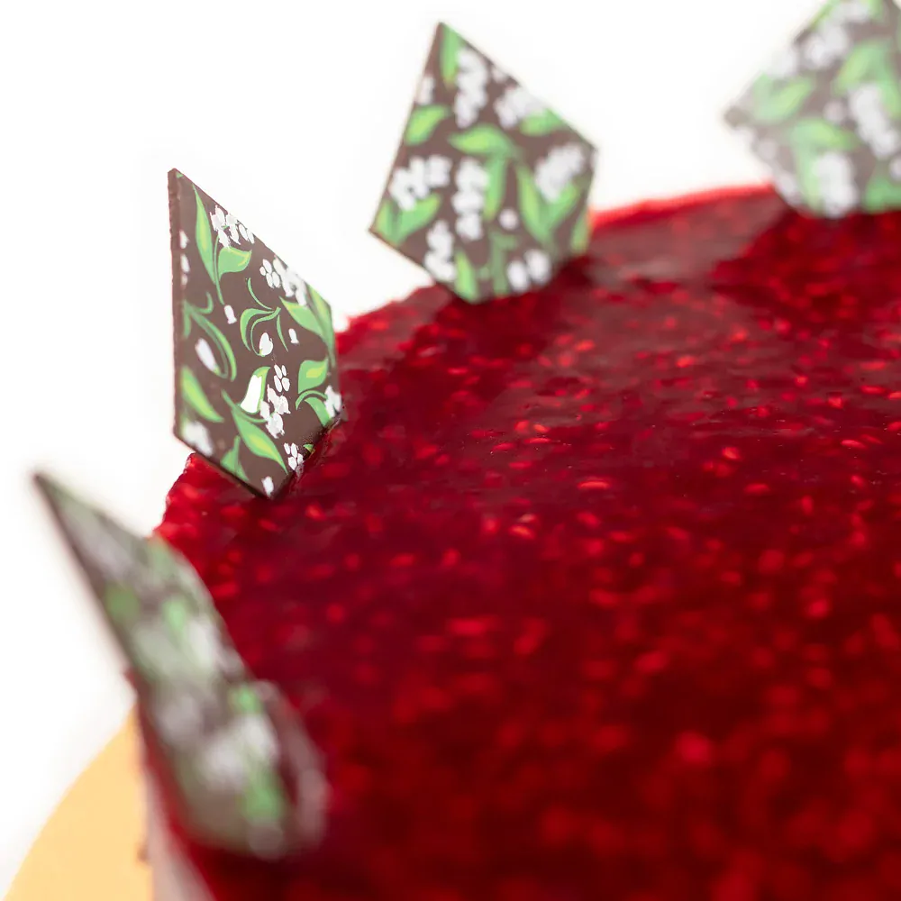 Dort čokoládový s malinovou polevou - ze 60% čokolády